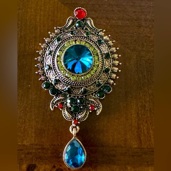 European, Baroque Sparkling Rhinestones Brooch, Lapel Pin, Vintage inspired - Picture 5 of 7